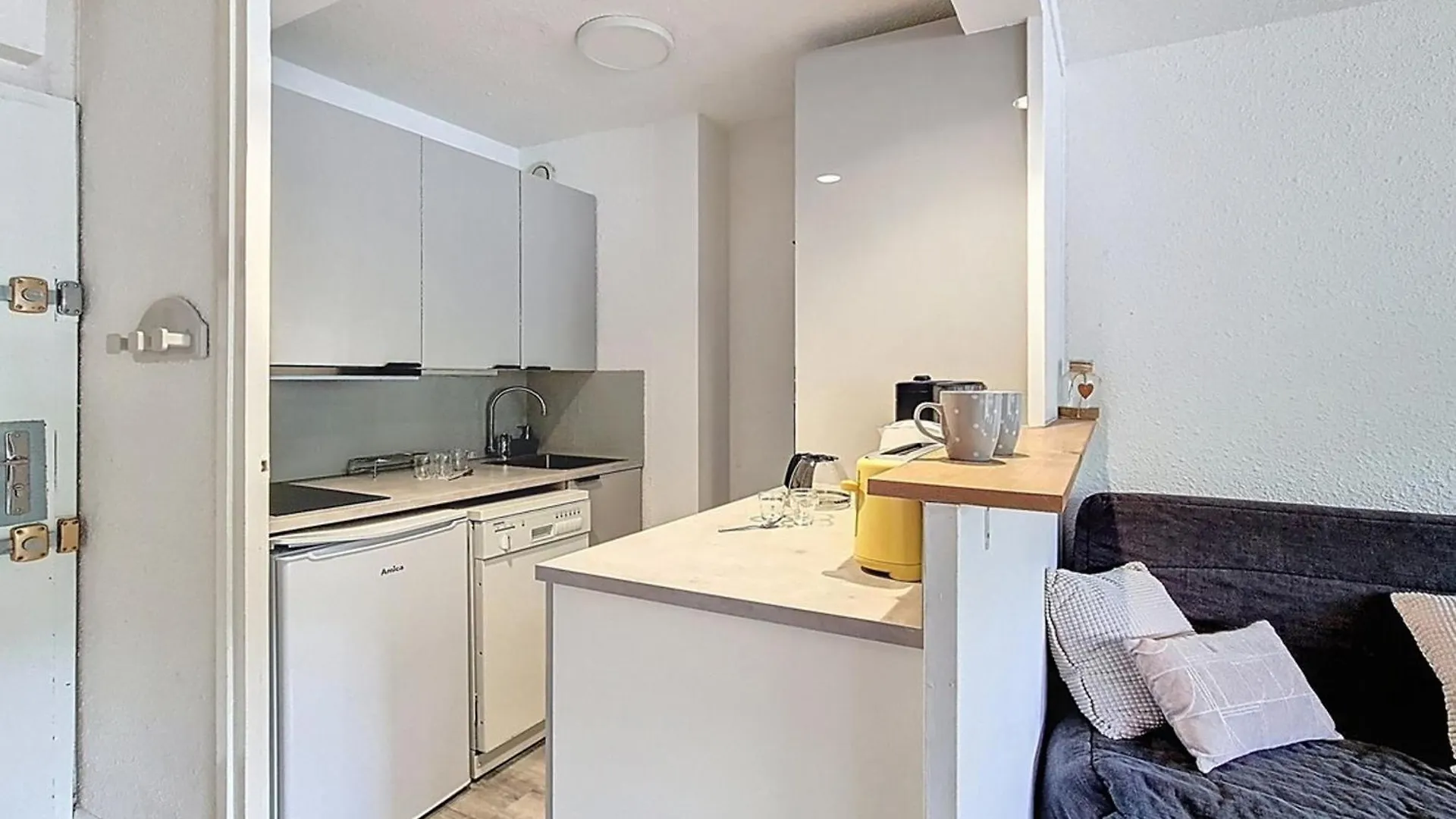 Appartement Confortable Centre Station Balcon - Fr-1-344-922 圣马丁德贝尔维尔